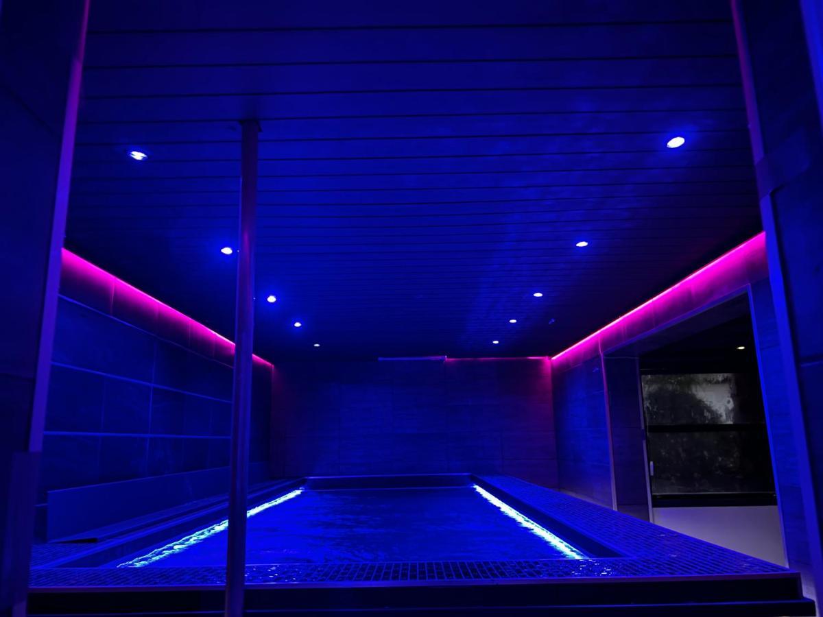 Mas La Farelle Chambre D'Hote,Fitness & Salle De Jeux Gratuite & Spa En Supplement Nimes Exterior foto